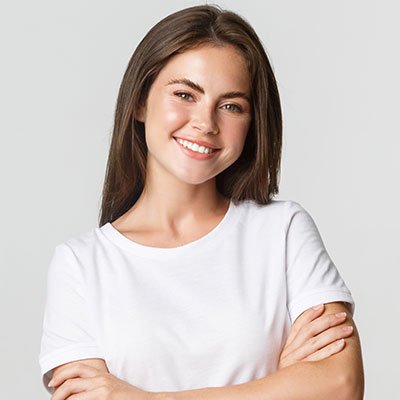 سارة المنصوري